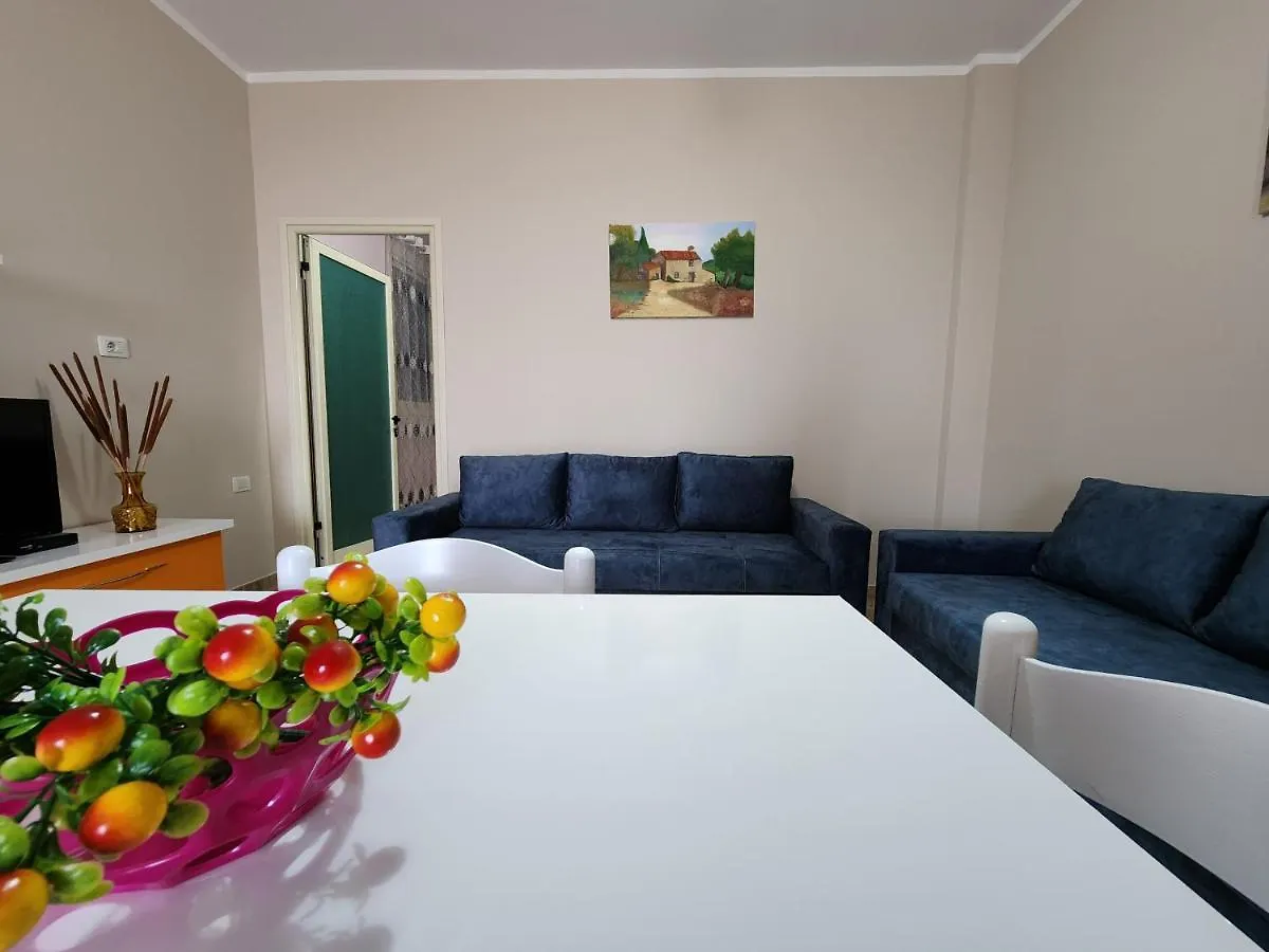 Villa Orange Vlorë 0*,  Albanien
