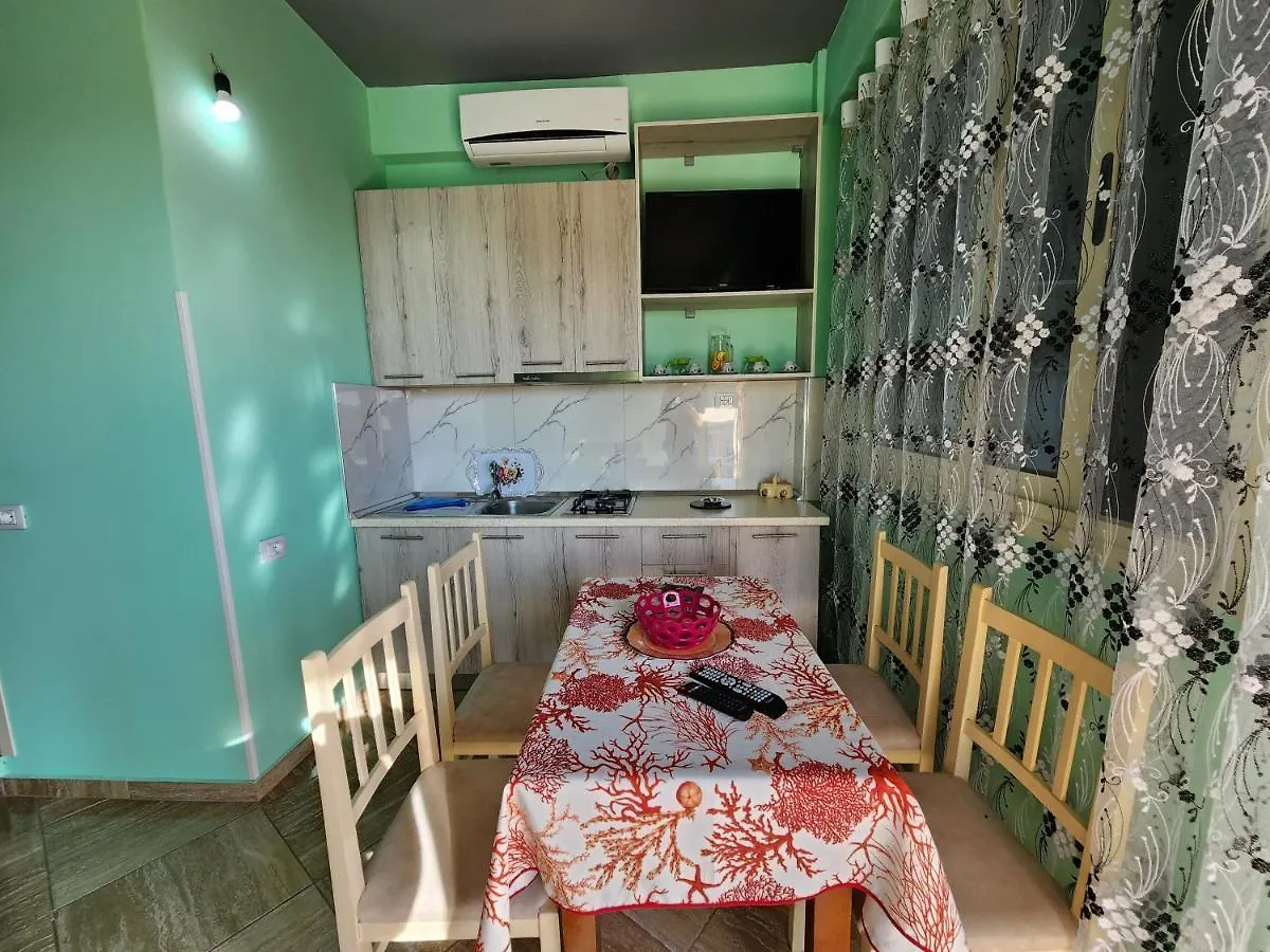 Villa Orange Vlorë 0*,  Albania